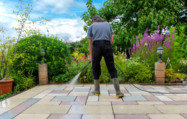 Best Pool Deck Cleaning  in East Marion, NY